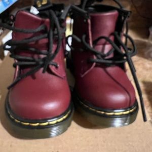 Toddler dr martens